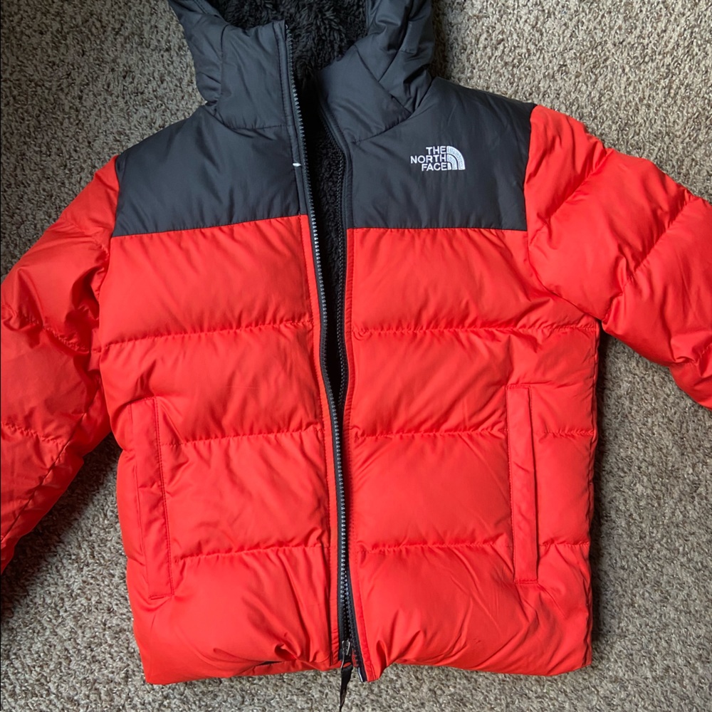 Boys north face puffer with fleece lining